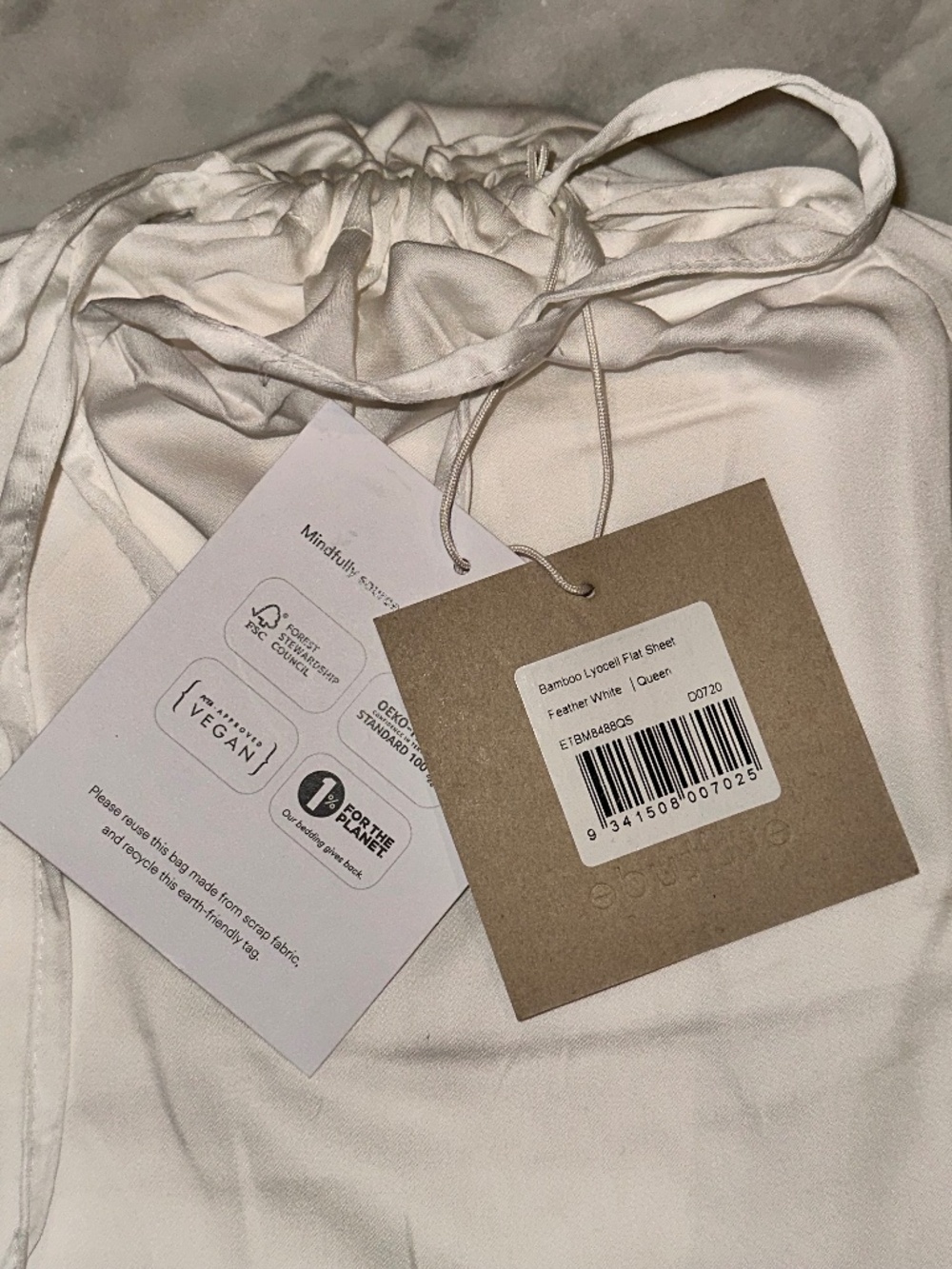 NEW, ETTITUDE Signature Bamboo Sheet set, Queen, White - Picture 5 of 10